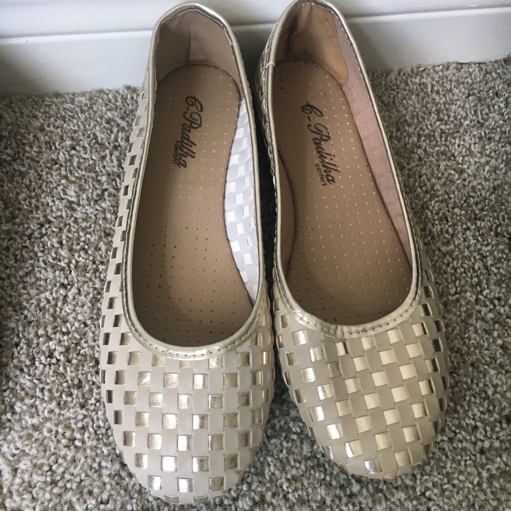Metallic flat